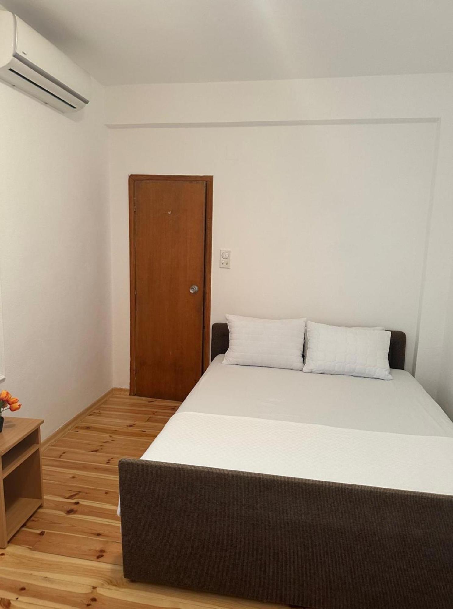 Themis Apart Hotel Kotor Eksteriør bilde