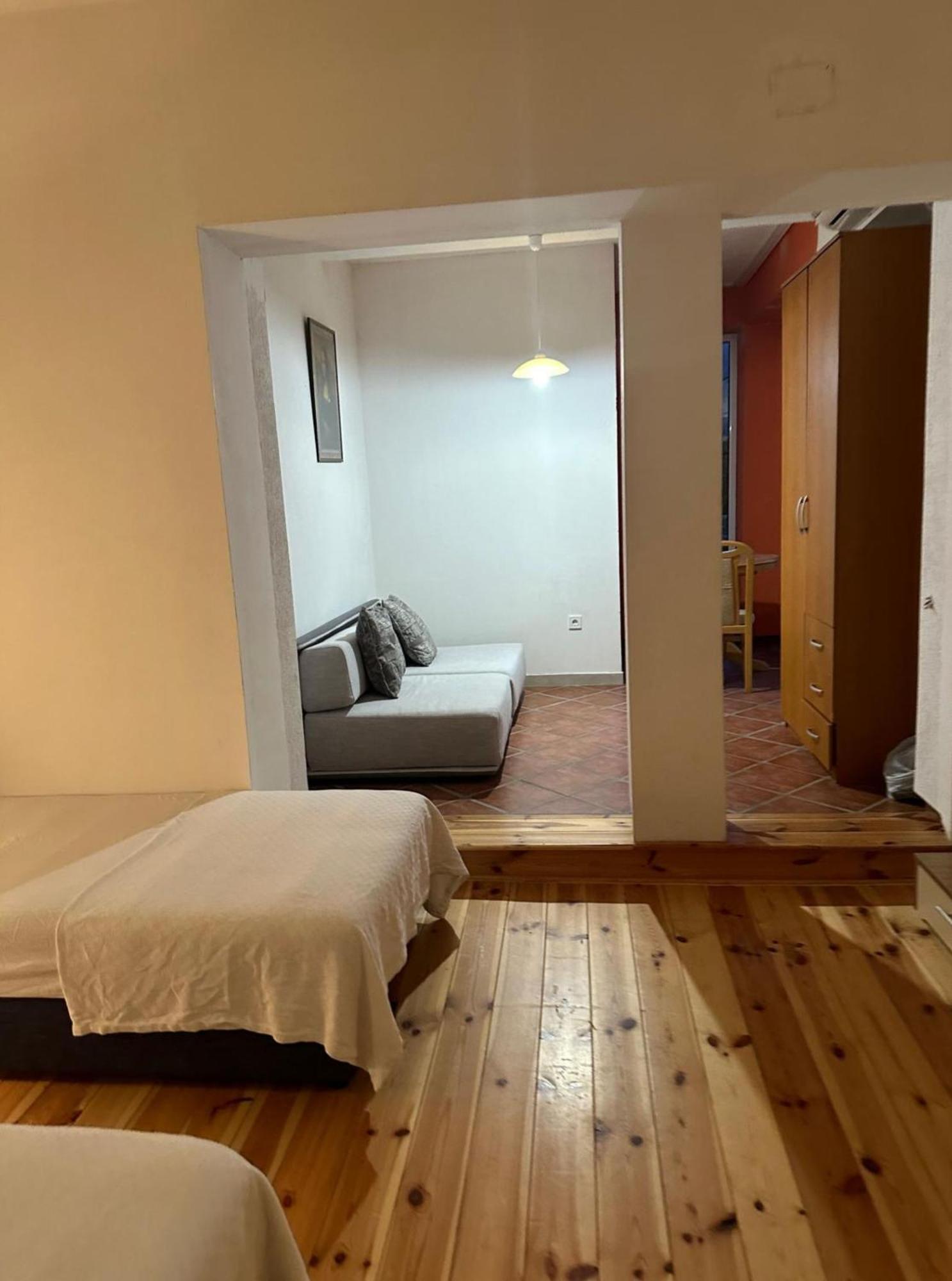 Themis Apart Hotel Kotor Eksteriør bilde
