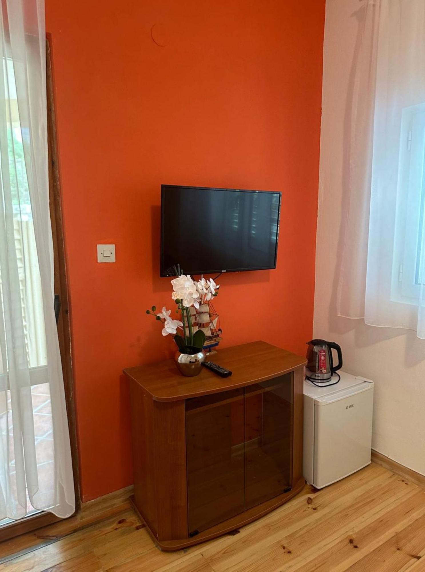 Themis Apart Hotel Kotor Eksteriør bilde